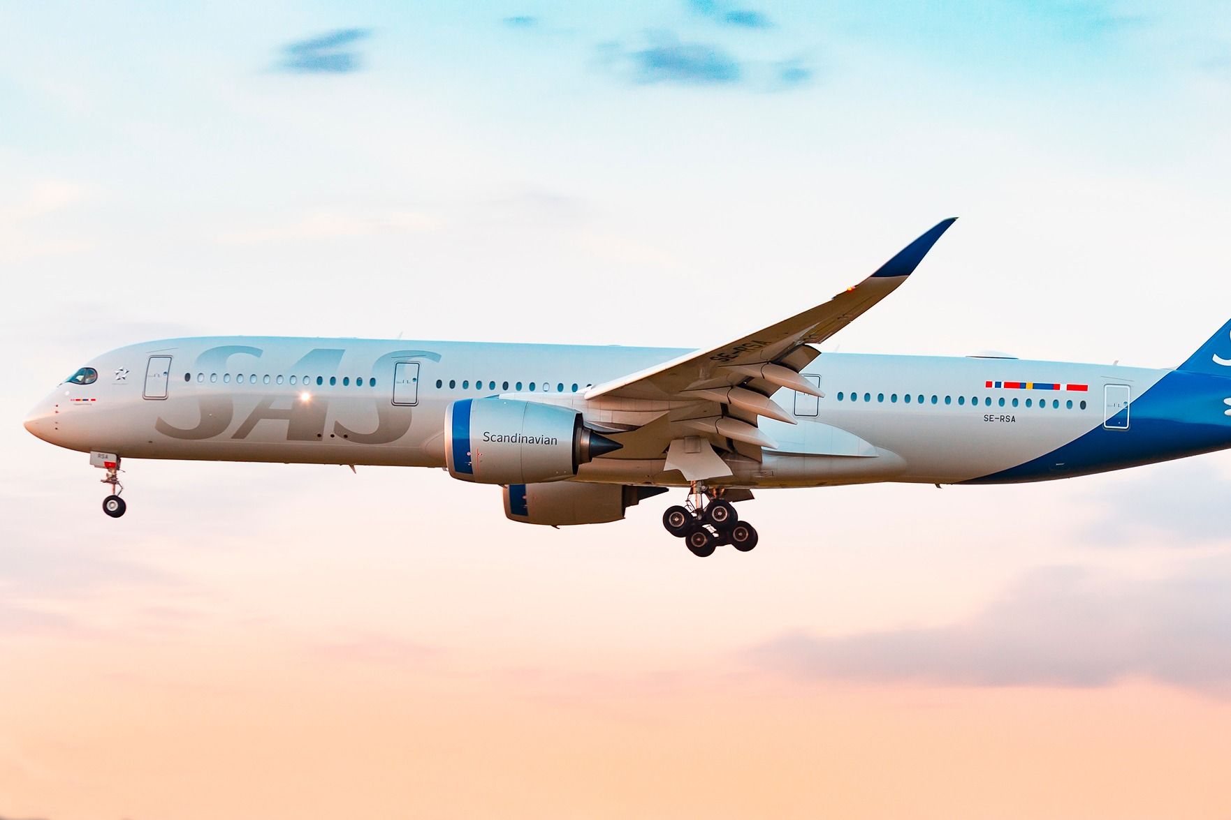 SAS Airbus A350-900 landing at GRU shutterstock_1912629658