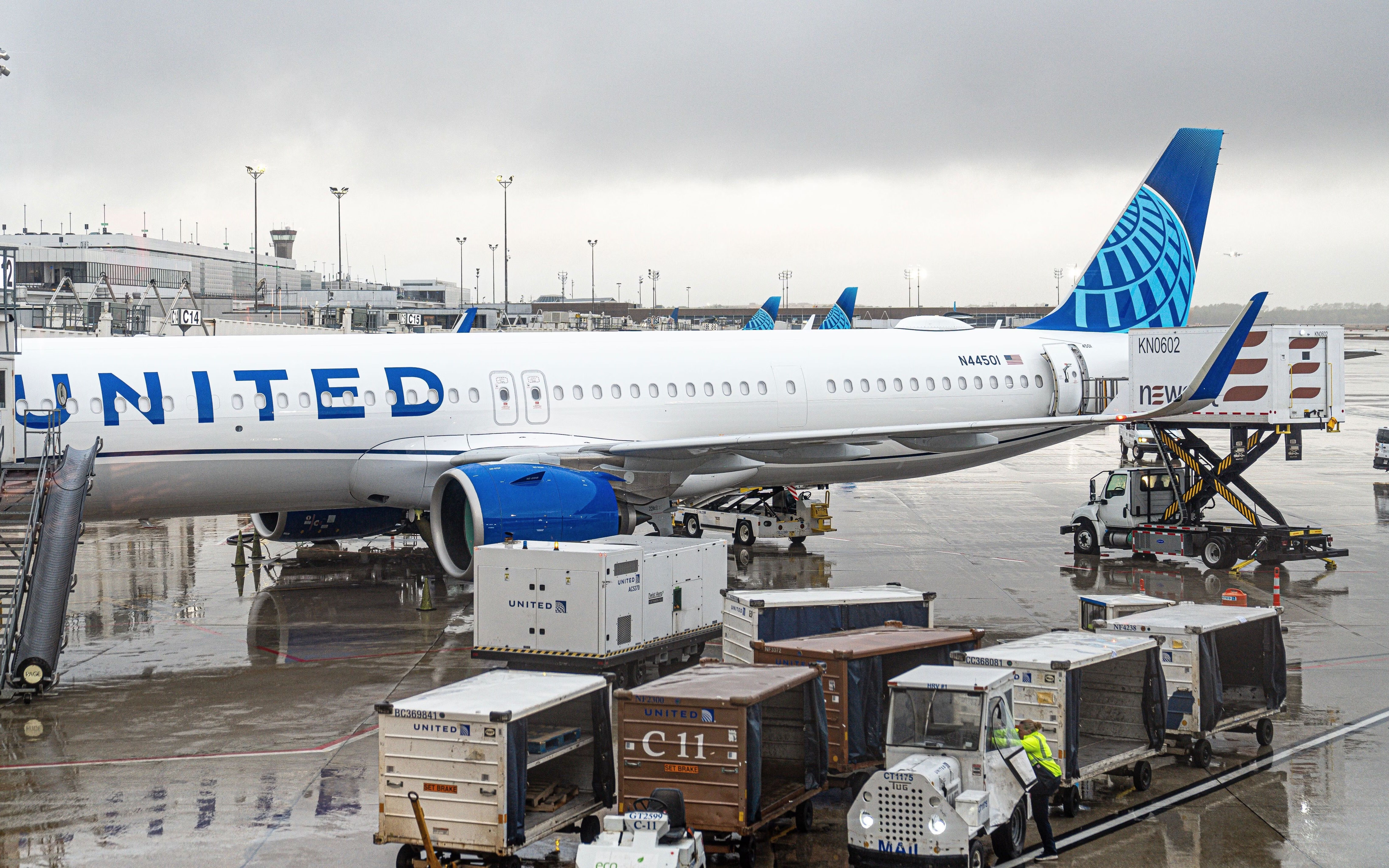 Lukas Souza United Airlines Airbus A321neo