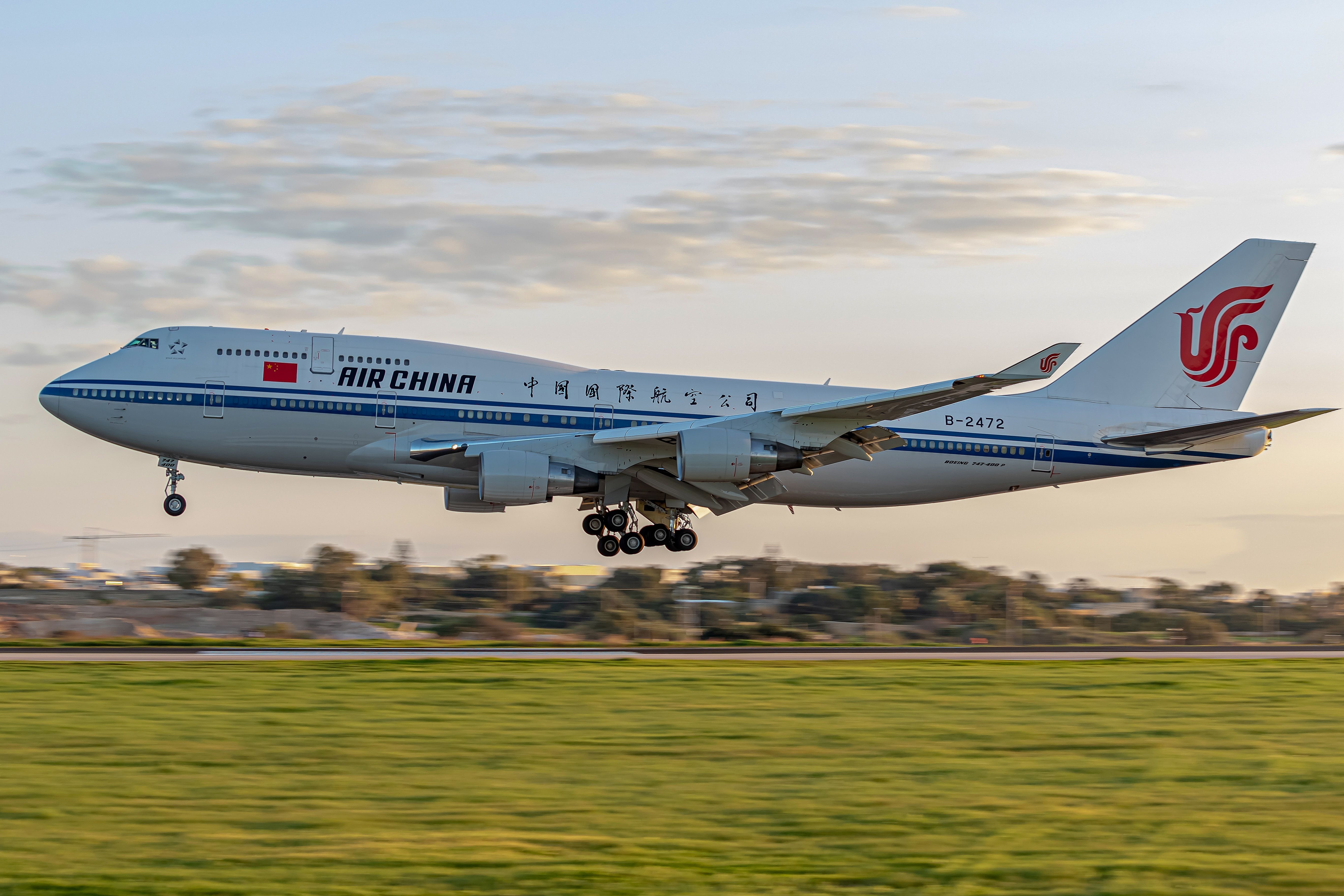 Air China Boeing 747-400