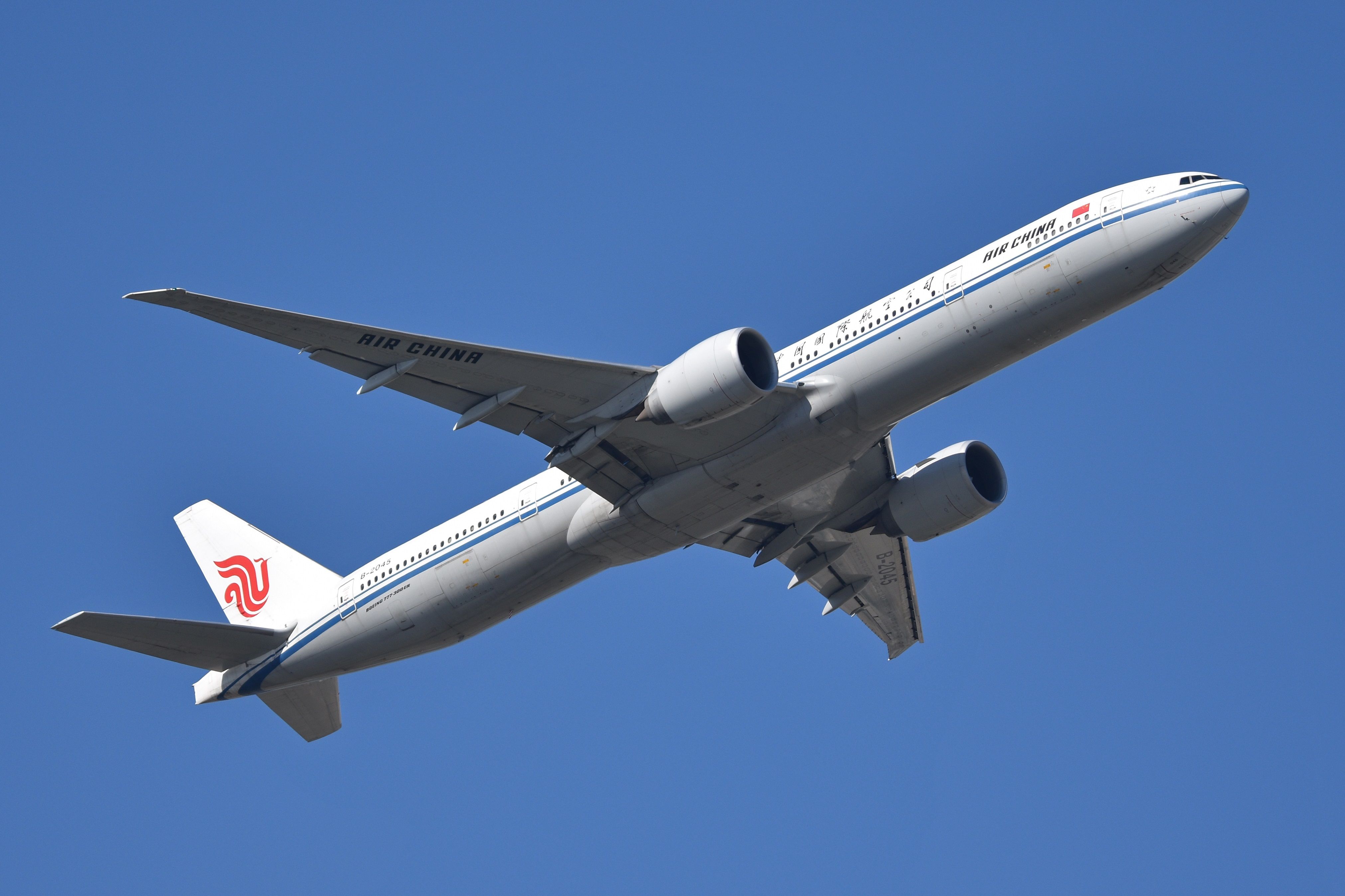 Air China 777-300ER departing