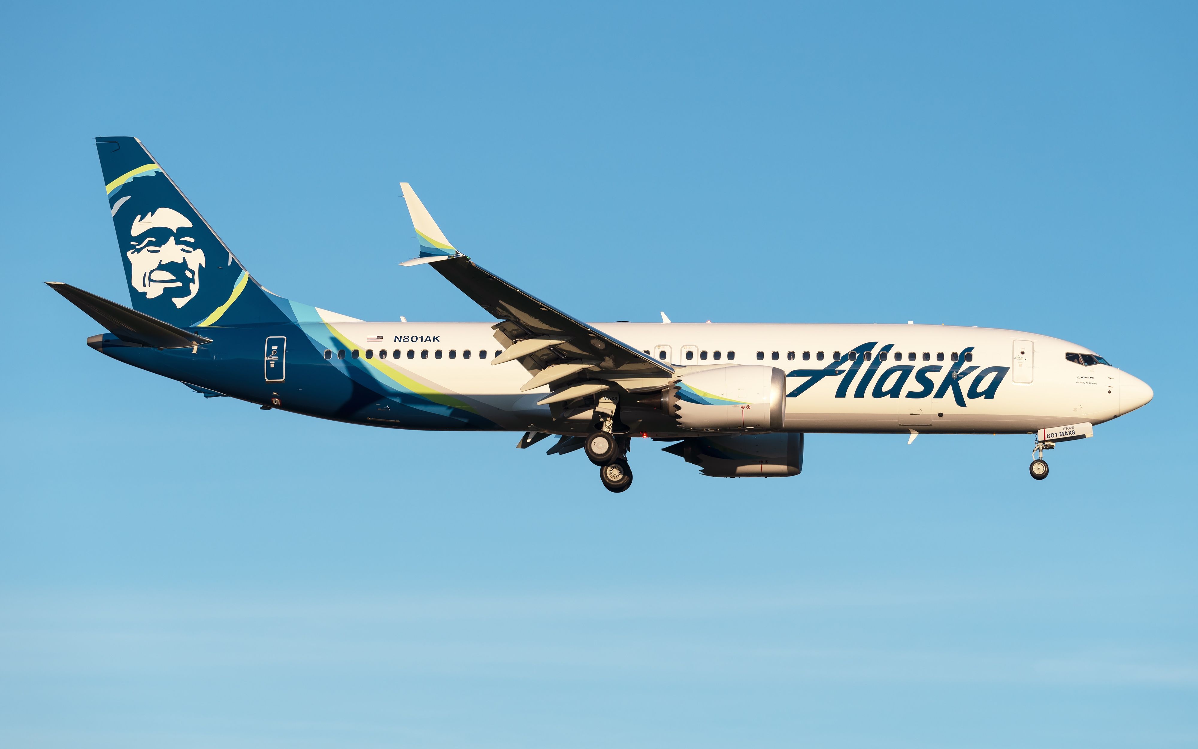 Alaska Airlines Boeing 737 MAX 8
