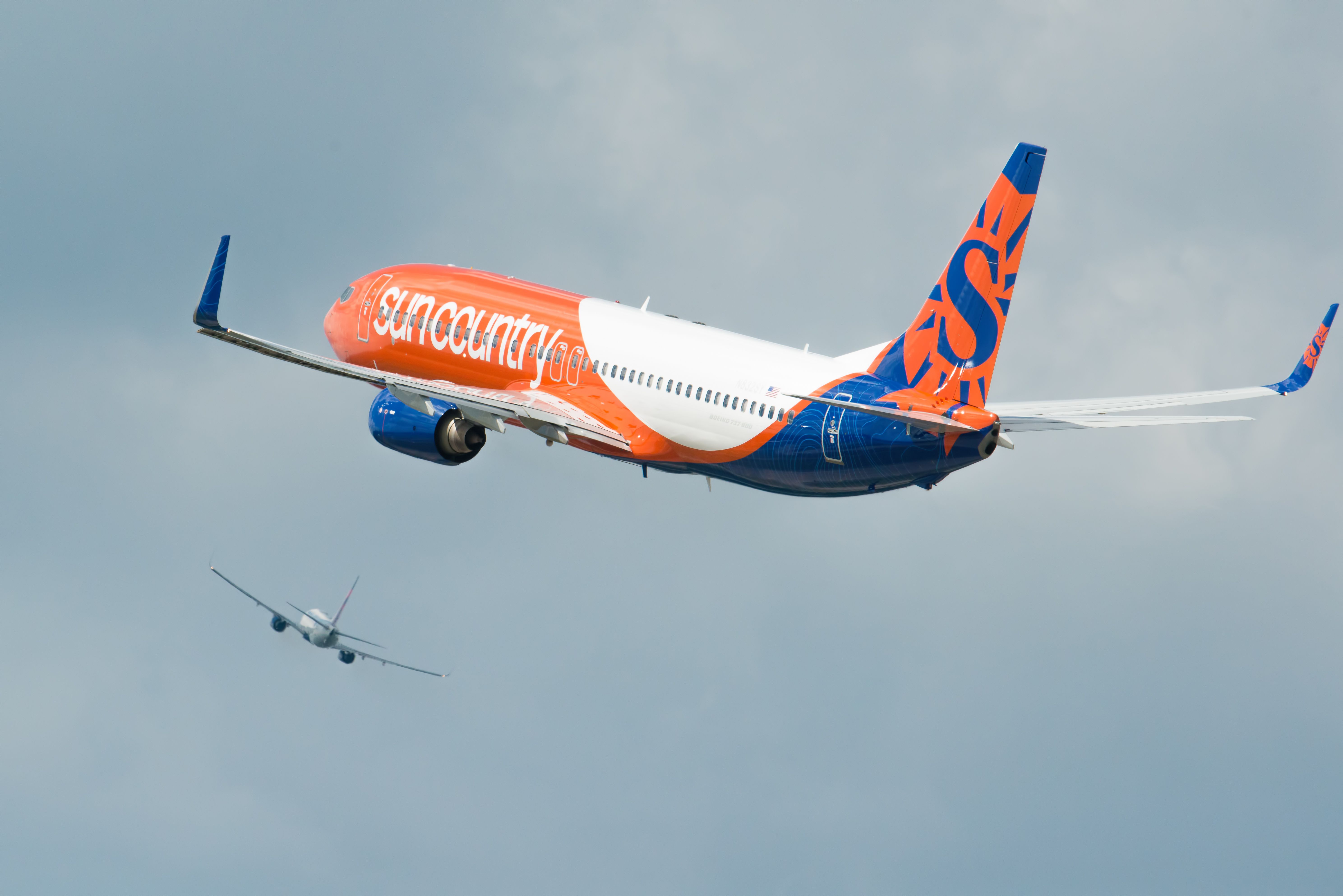 Sun Country Airlines Boeing 737-800