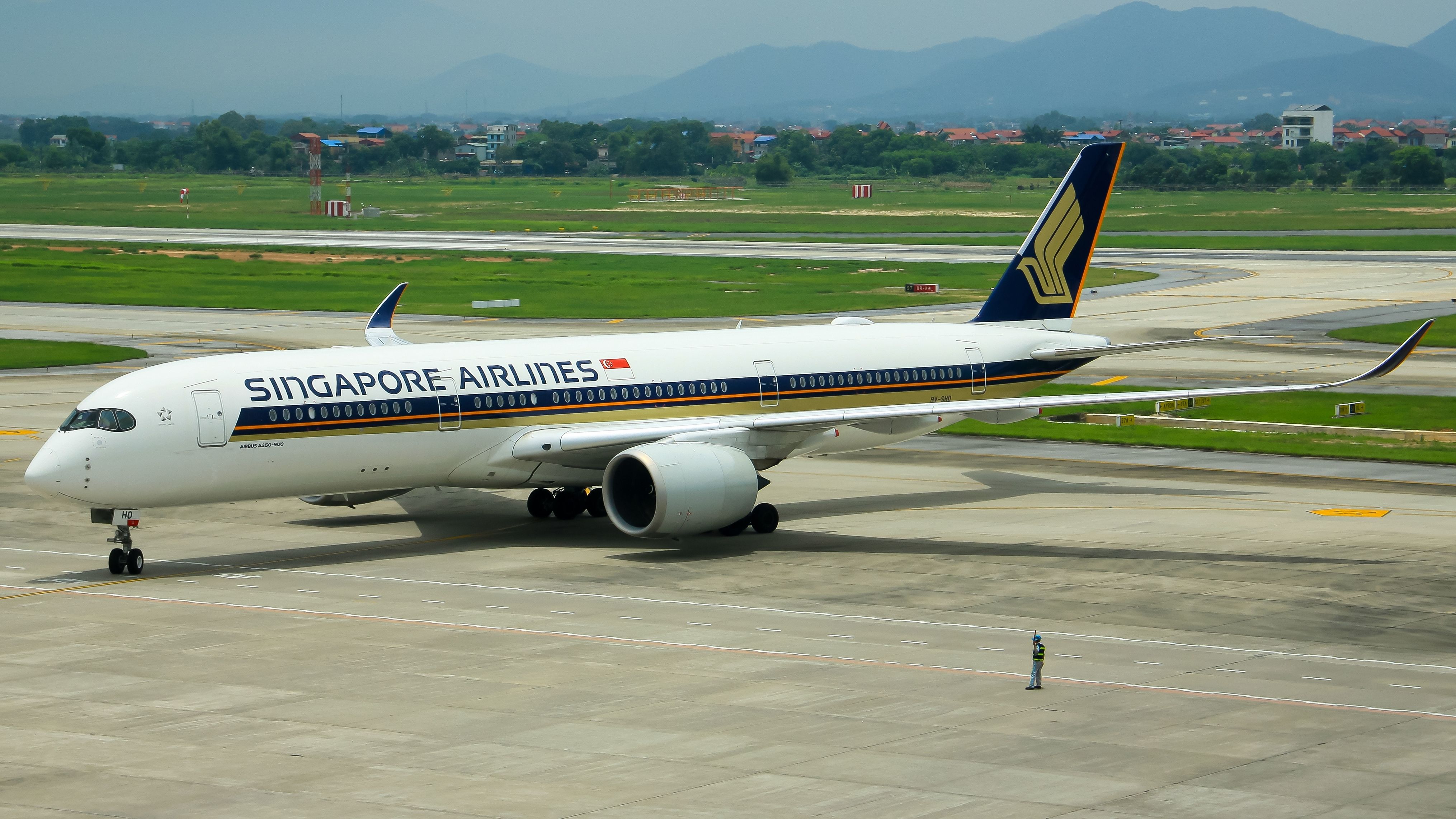 Singapore Airlines Airbus A350 Taxiing In Hanoi