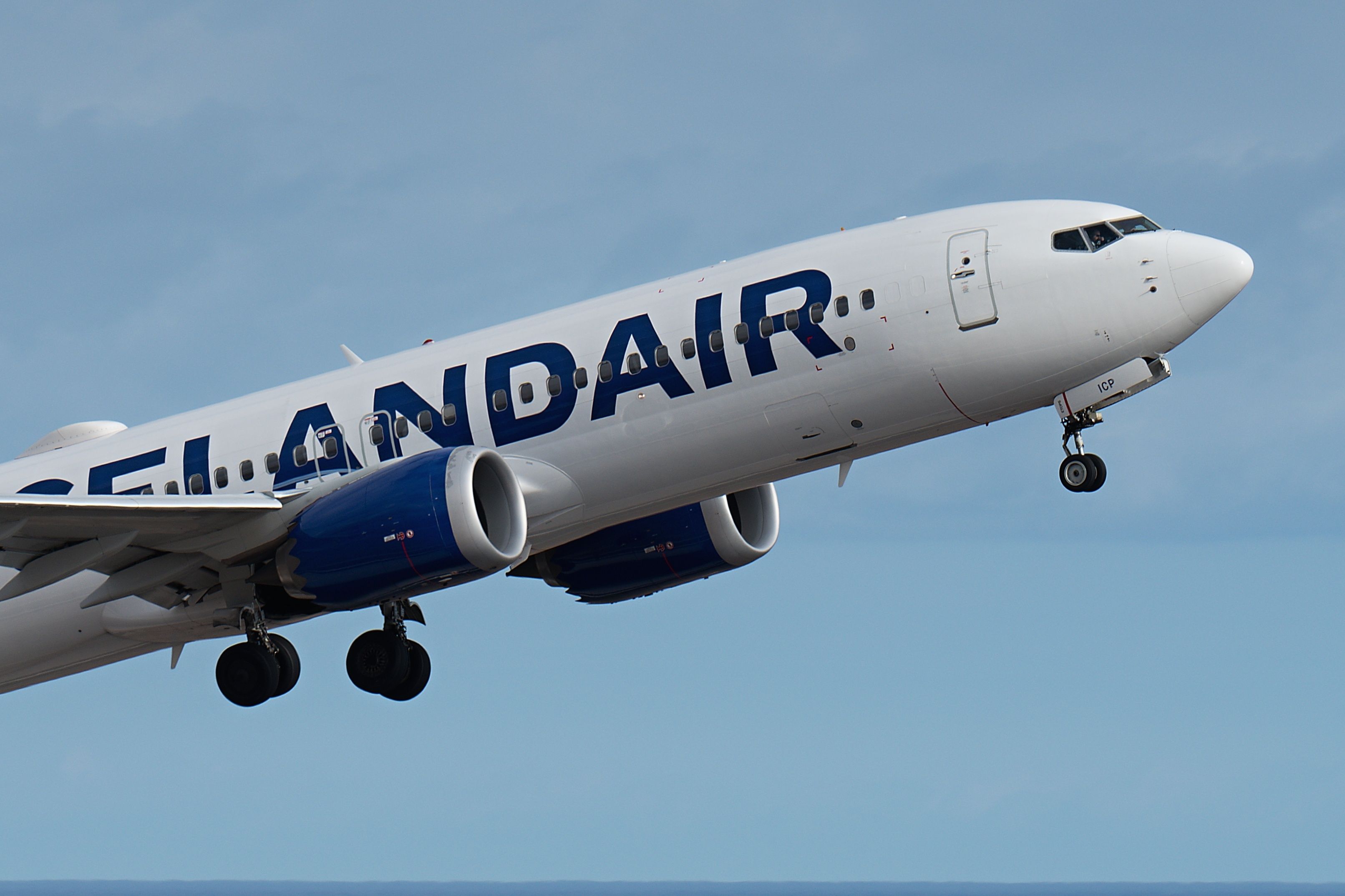 Icelandair 737 MAX