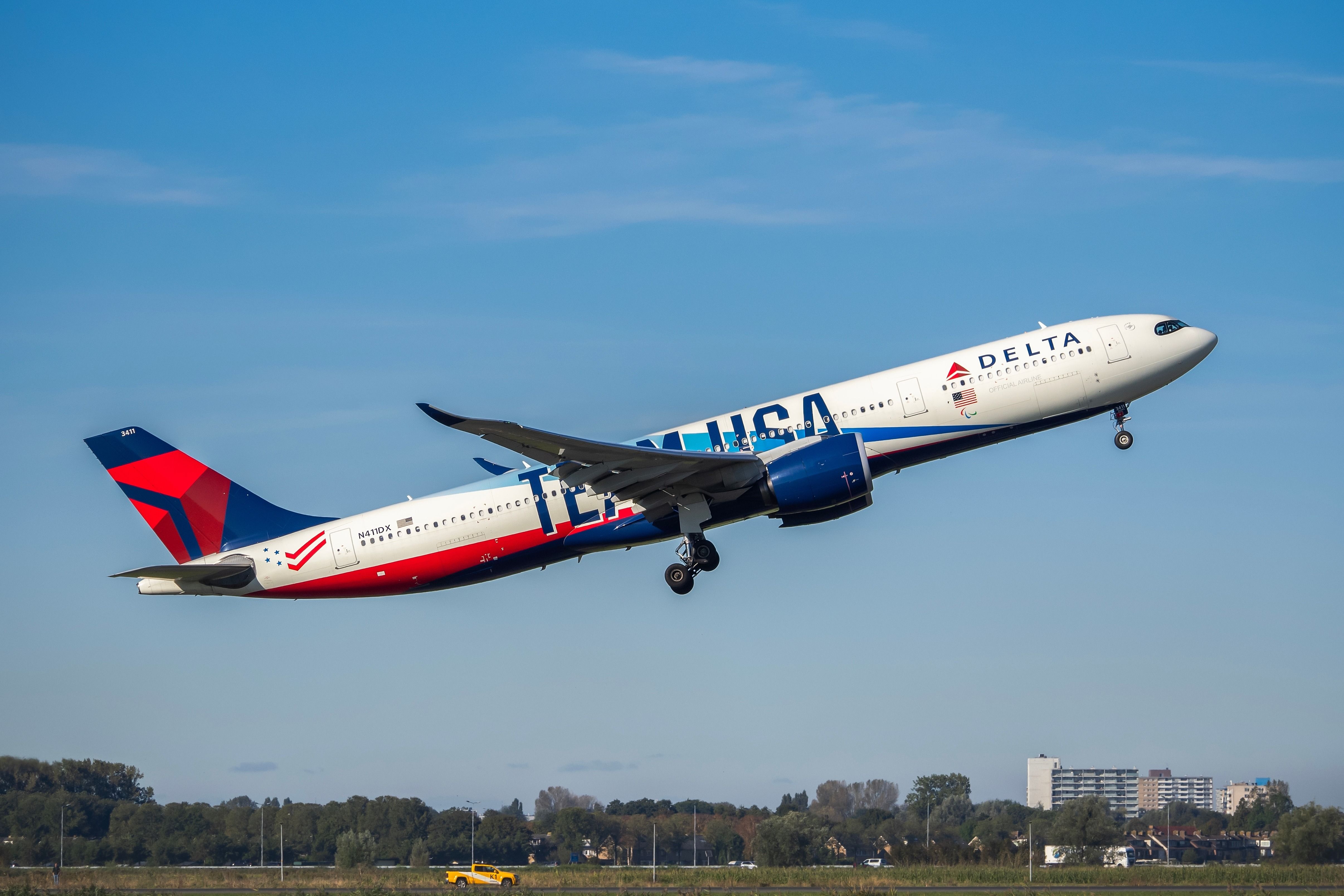 Delta Air Lines Airbus A330-900 departing AMS shutterstock_2528809741