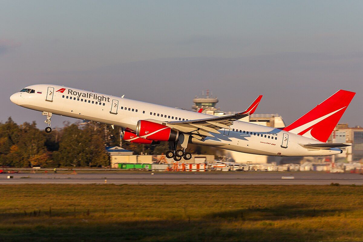  Royal Flight Boeing 757-200 (VQ-BTR) taking off at Domodedovo