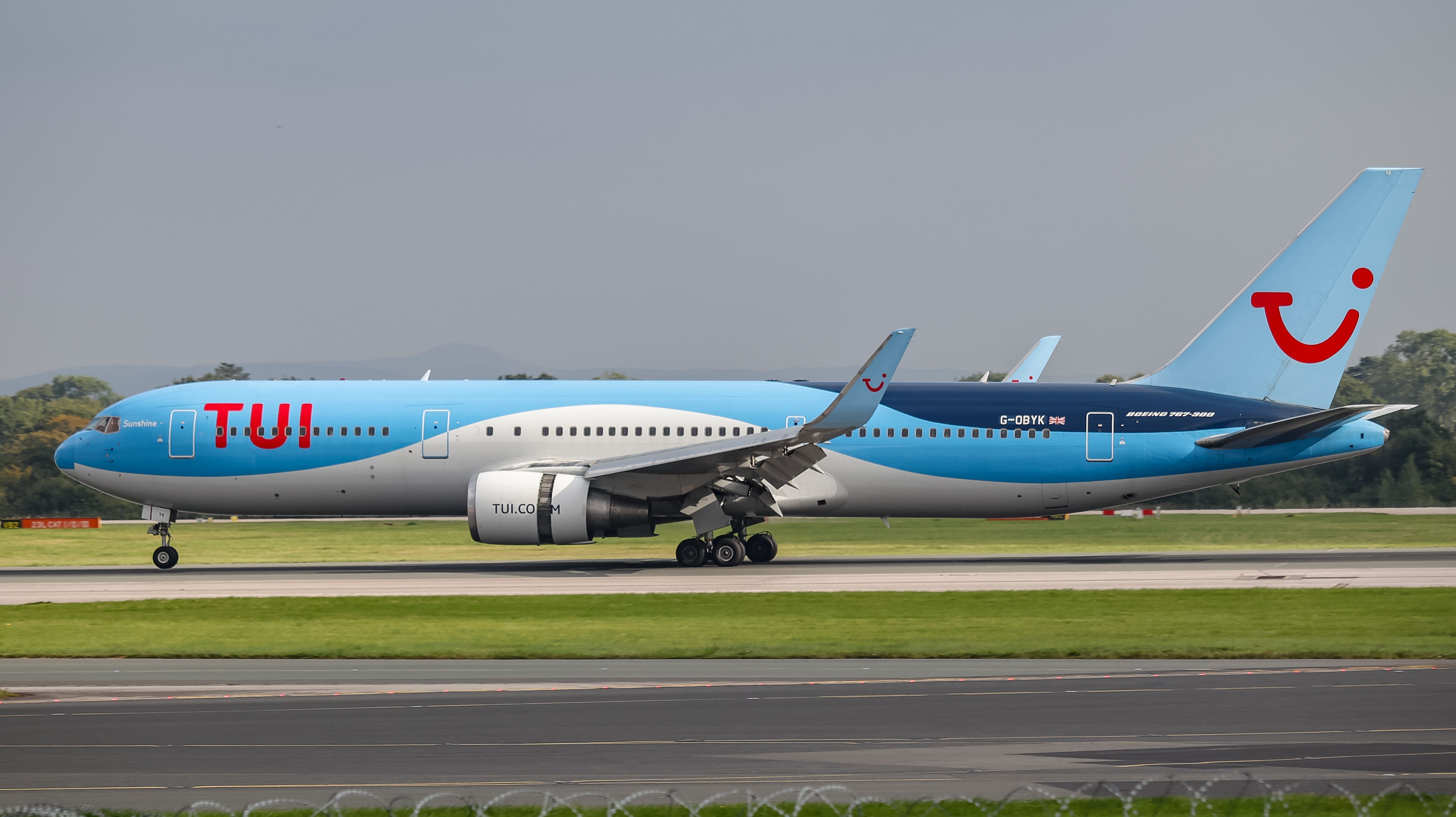 TUI Boeing 767-300ER at Manchester-1