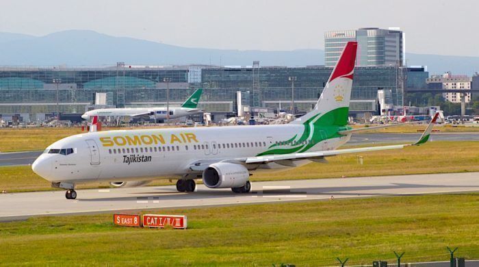 A Somon Air Boeing 737 in Frankfurt.
