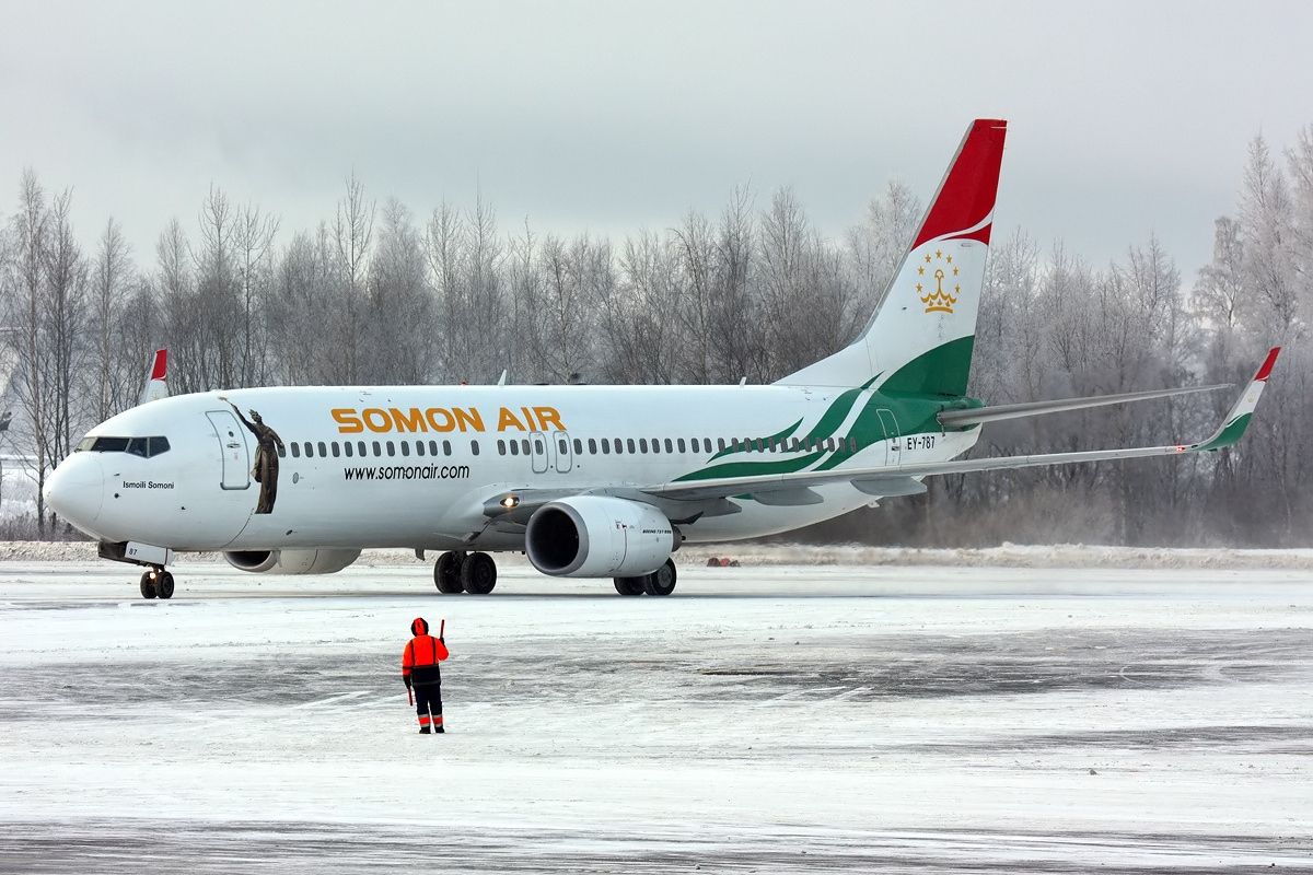 Boeing_737-8GJ,_Somon_Air_AN1643150