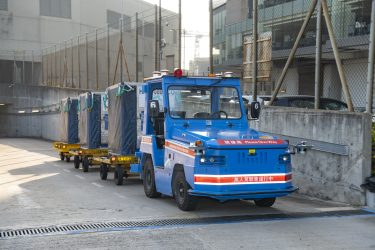 autonomous vehicle airport.