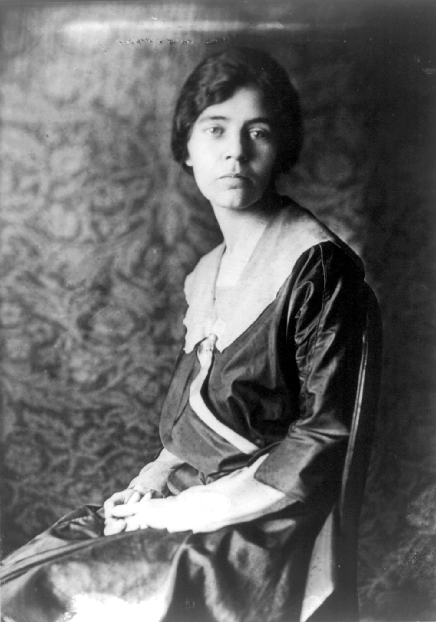Alice Paul, American suffragist
Date	1918
This image is available from the United States Library of Congress's Prints and Photographs division
under the digital ID cph.3a38295.
Public Domain