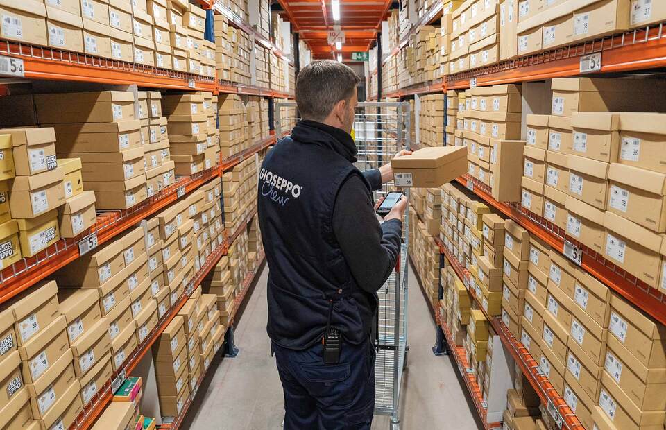 Gioseppo strengthens its logistics operations with the new version of Easy WMS 2 Gioseppo strengthens its logistics operations with the new version of Easy WMS Gioseppo strengthens its logistics operations with the new version of Easy WMS