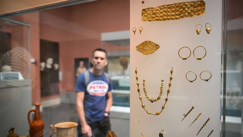 The UK government specifies certain security details for items such as gold, silver and jewellery (Credit: Getty Images)